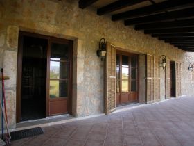 Finca Xiclati  2012 Terrasse zum Pool.JPG